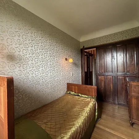 Charme D'antan Avec Jardin Clos Pres De Vichy - Fr-1-489-533 *