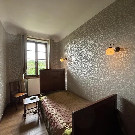 Charme D'antan Avec Jardin Clos Pres De Vichy - Fr-1-489-533