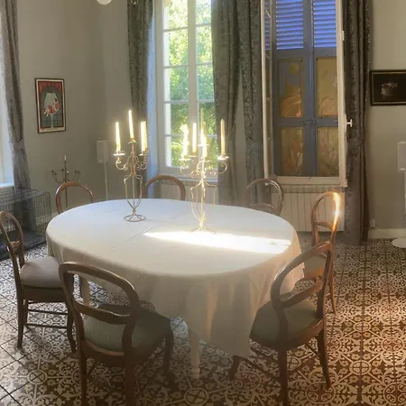 펜션 Charme D'antan Avec Jardin Clos Pres De Vichy - Fr-1-489-533 *