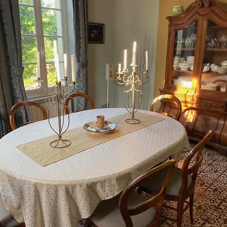 Hétvégi ház Charme D'antan Avec Jardin Clos Pres De Vichy - Fr-1-489-533