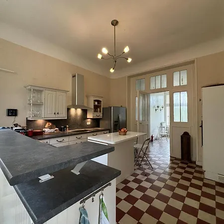 Charme D'antan Avec Jardin Clos Pres De Vichy - Fr-1-489-533 Daire *