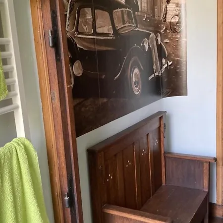 Charme D'antan Avec Jardin Clos Pres De Vichy - Fr-1-489-533 * Sanssat