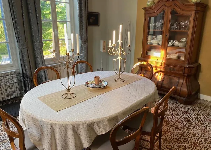 Дом отдыха Charme D'antan Avec Jardin Clos Pres De Vichy - Fr-1-489-533