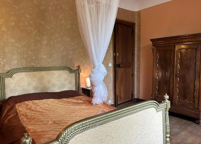 Дом отдыха Charme D'antan Avec Jardin Clos Pres De Vichy - Fr-1-489-533 Sanssat