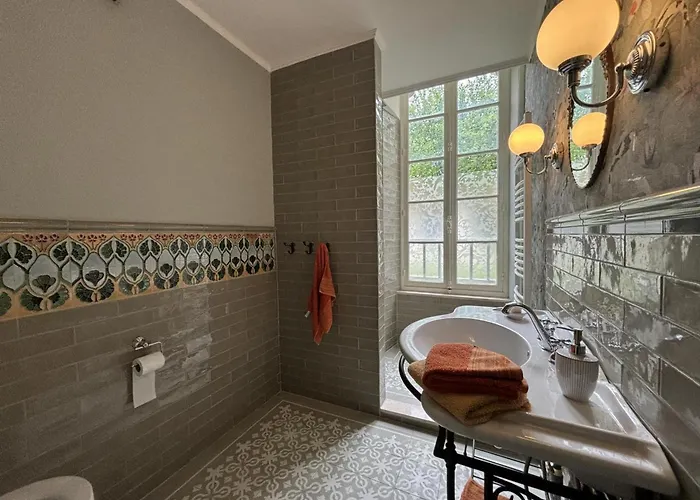 Дом отдыха Charme D'antan Avec Jardin Clos Pres De Vichy - Fr-1-489-533